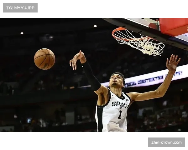 文班亚马复出替补贡献22分 助马刺击败联盟霸主雷霆